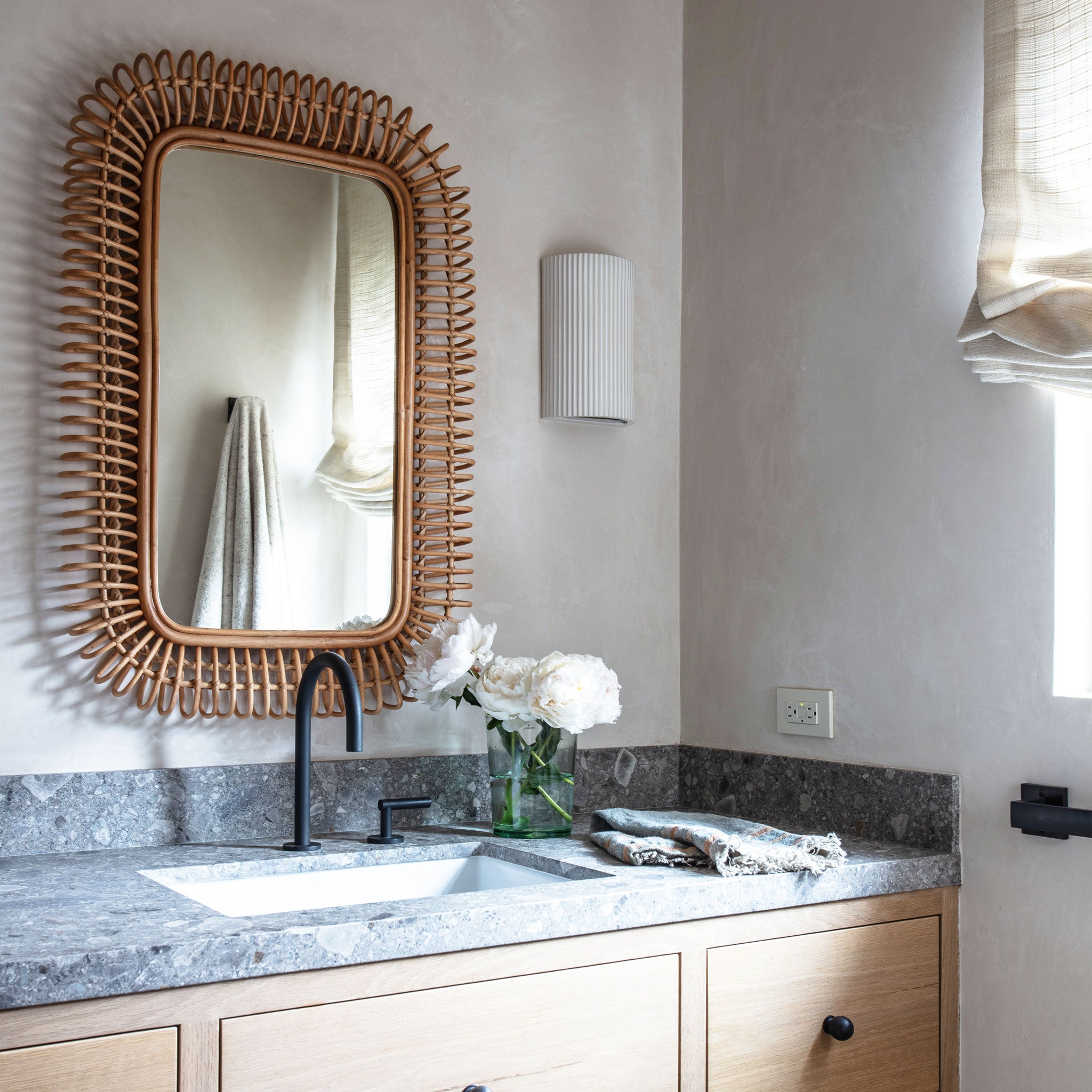 Elevating Your Bathroom Vanity Lighting