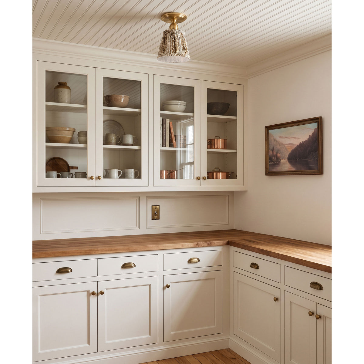 Oxford Surface shown in Heirloom Brass with a Winfleur Mustard Shade