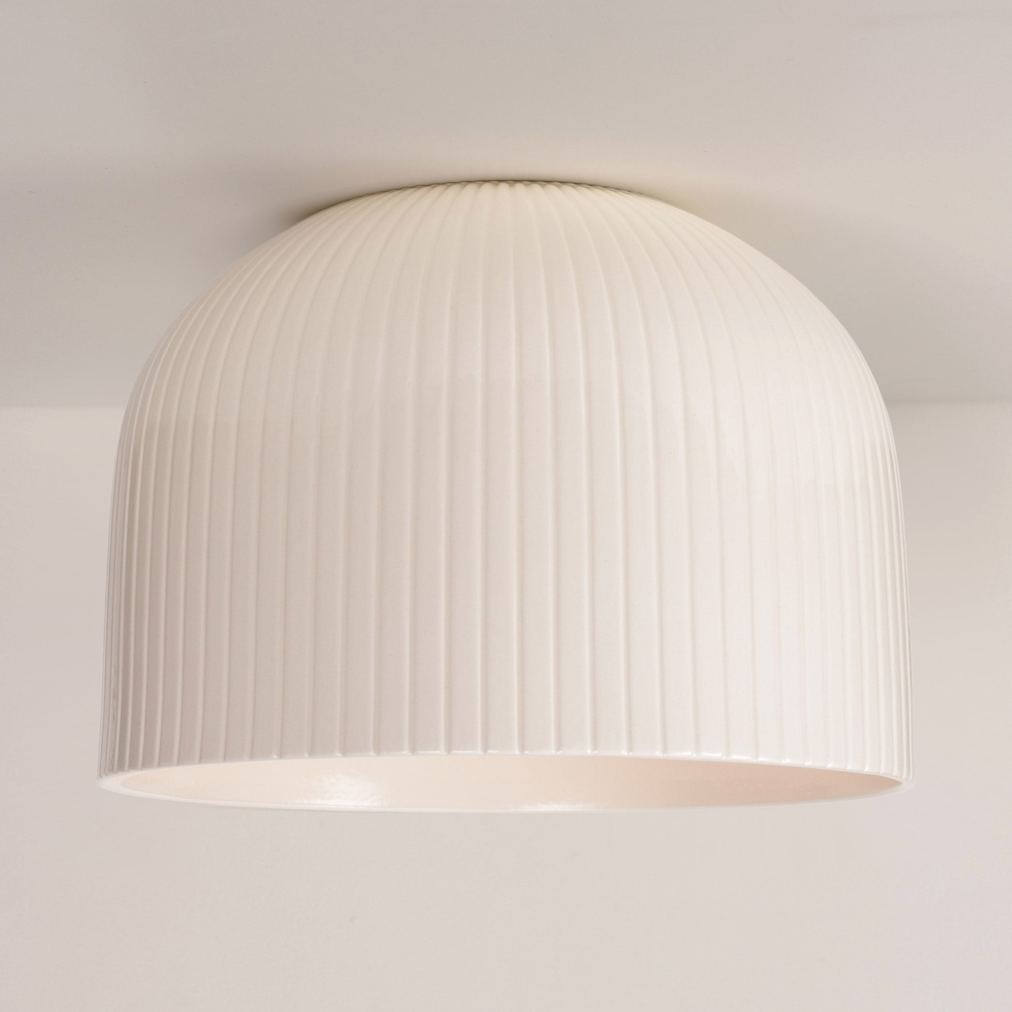 Morgan Surface shown in Gloss White Glaze