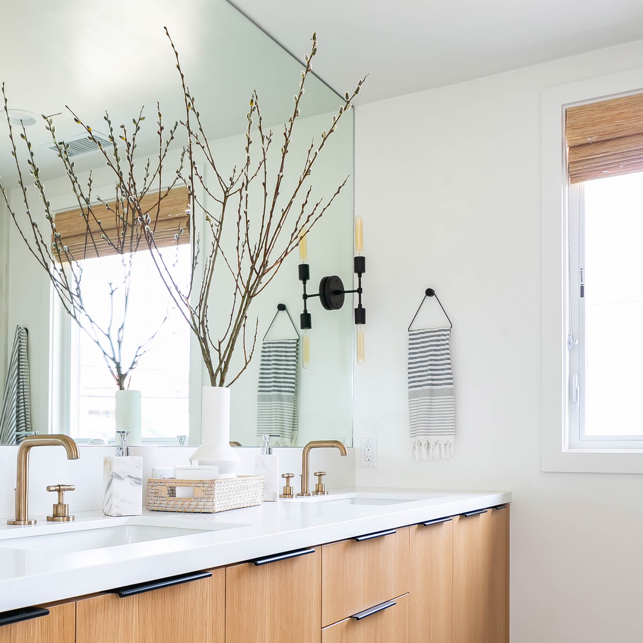 Vista 2 shown in Matte Black with Black Stained wood. Interior Design by Allison Merritt Design. Photo by Ryan Garvin