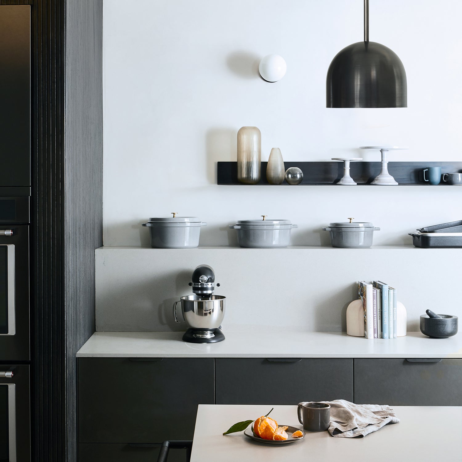 Amélie Rod 8" shown in Graphite Patina. Interior Design by Brad Sherman of Float Studio. Photo by Rocky Luten.