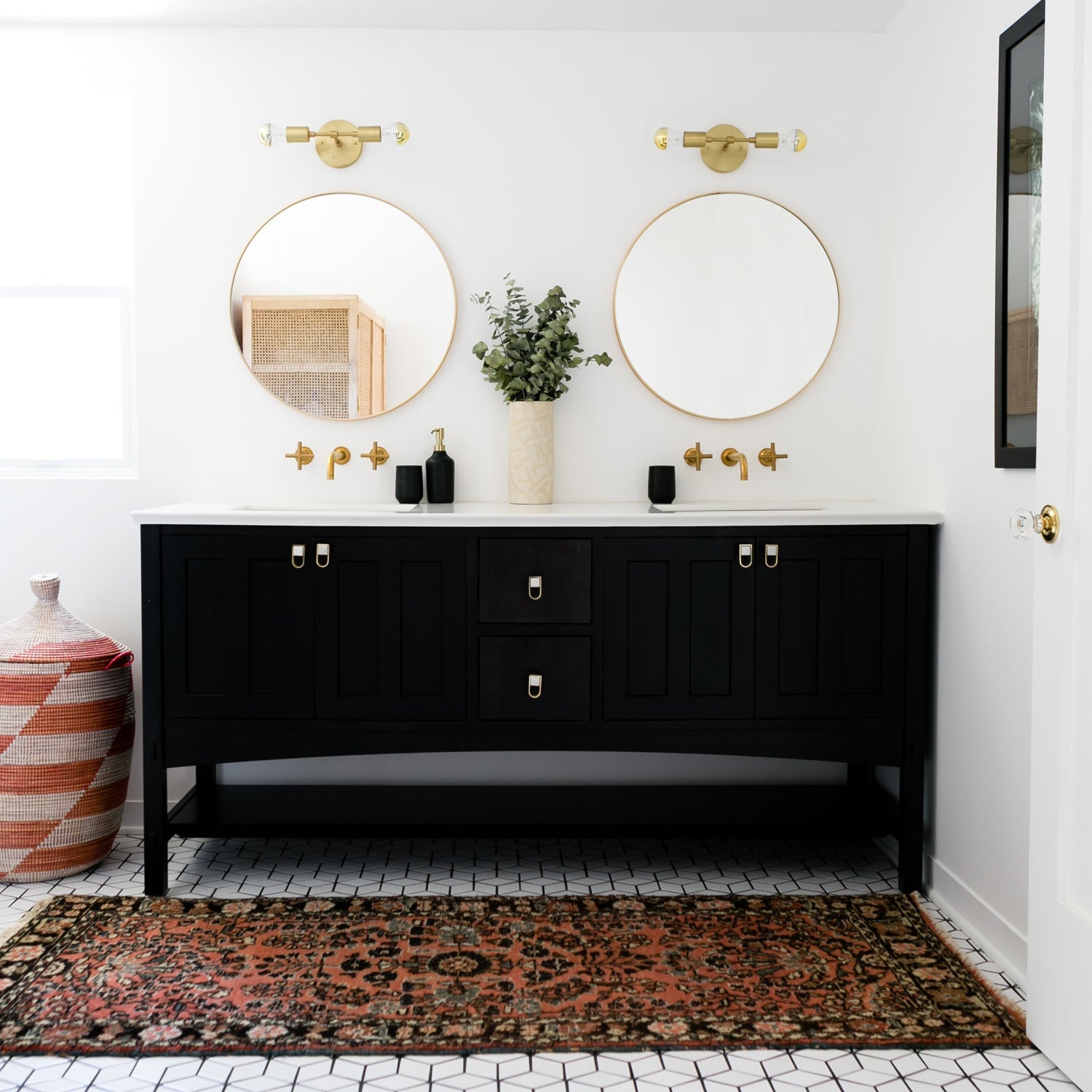 Vista 2 shown in Matte Brass. Interior Design by Jaclyn Johnson. Photo by Monica Wang