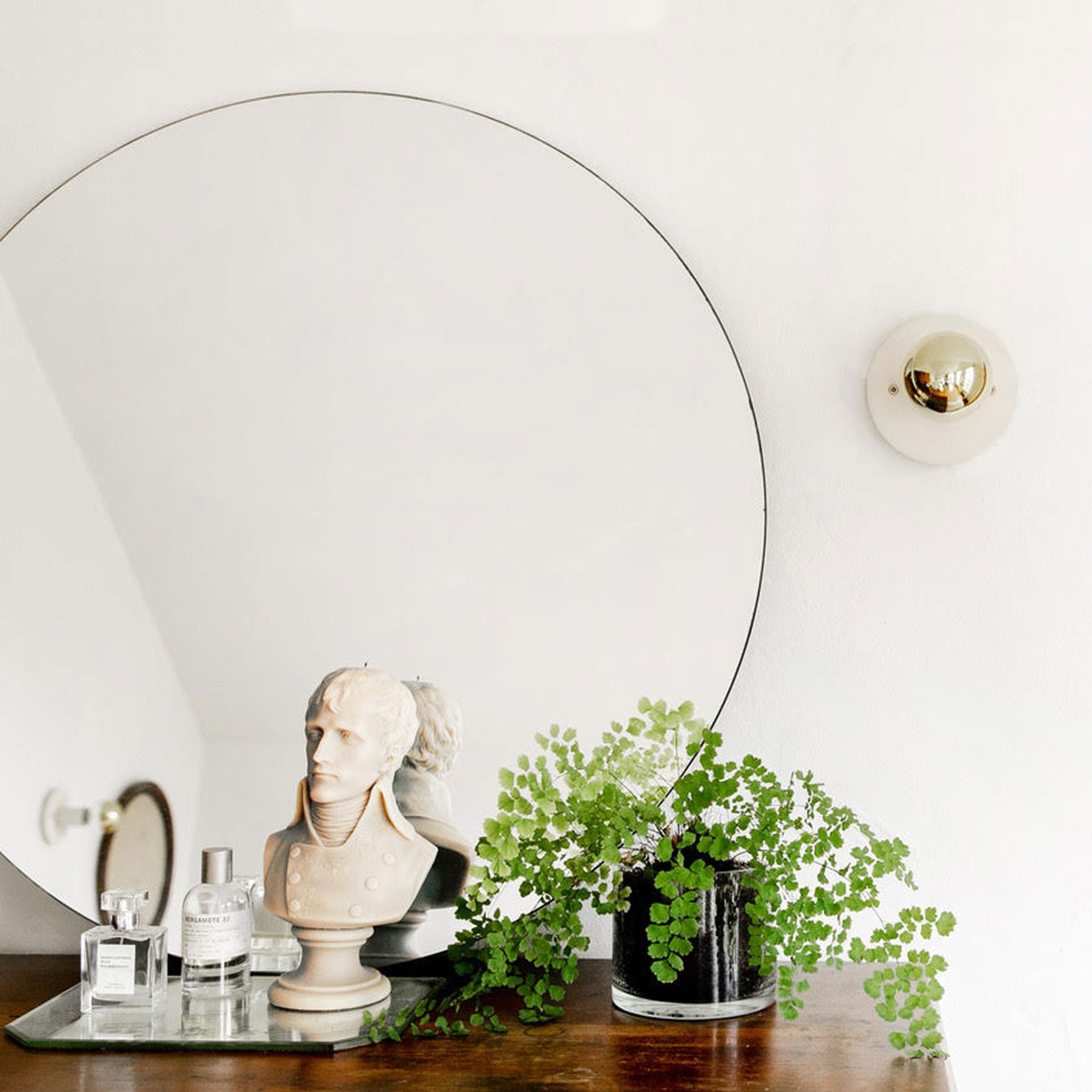 Swift shown with a Bone Ceramic canopy and Bone Ceramic socket cup. Interior design by Kate Davison. Photo by Madison Holmlund