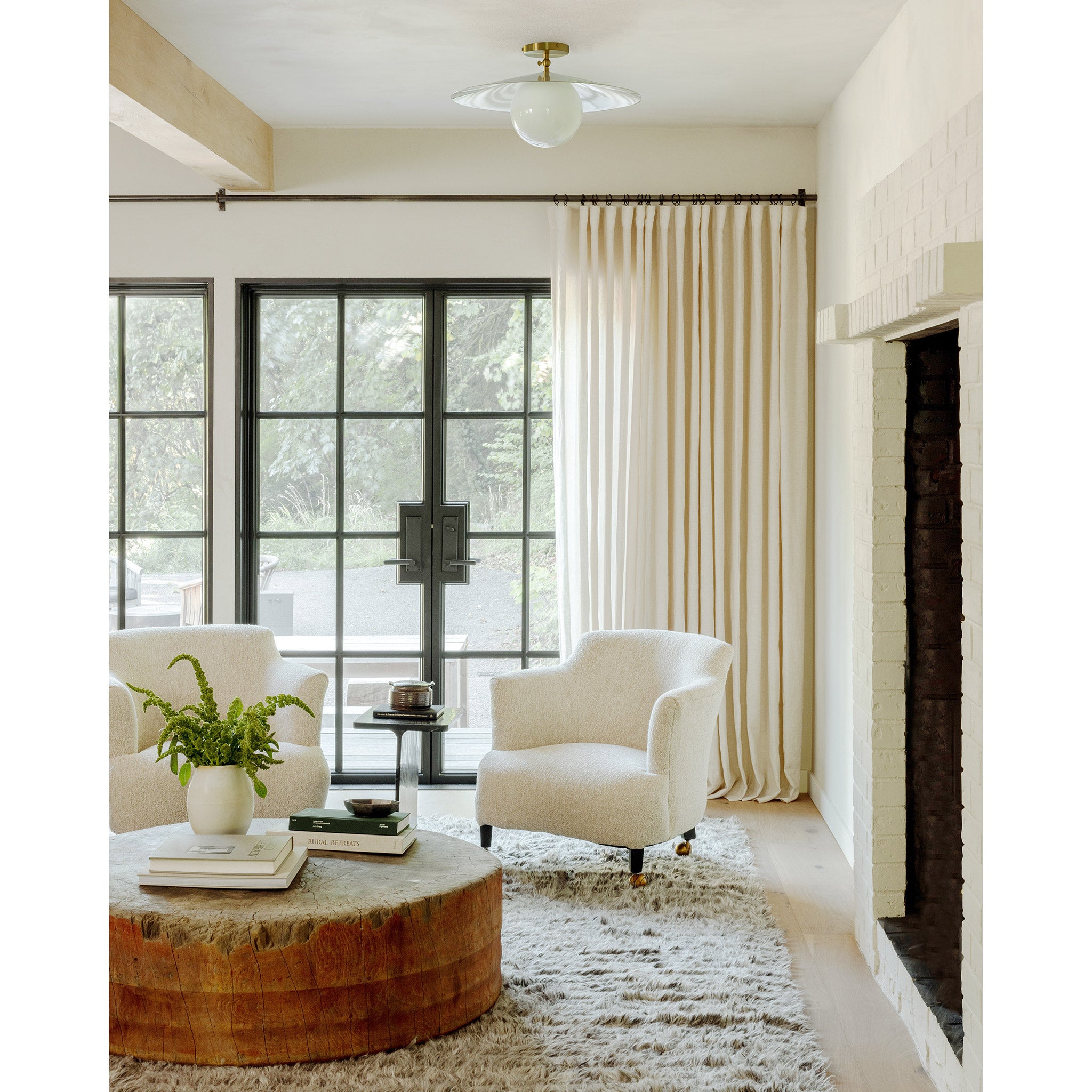 Marie Majeure Surface shown in White with Heirloom Brass