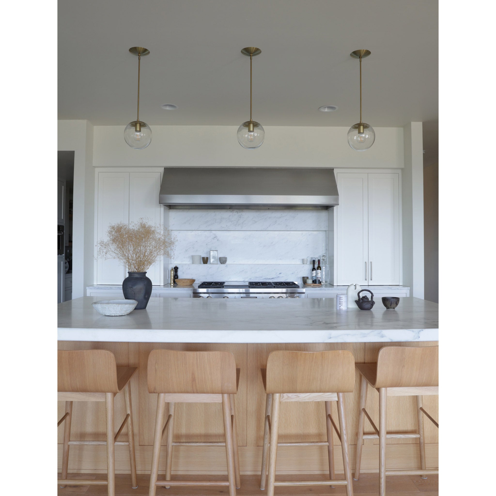 Alto Rod 8" Clear shown in Brass