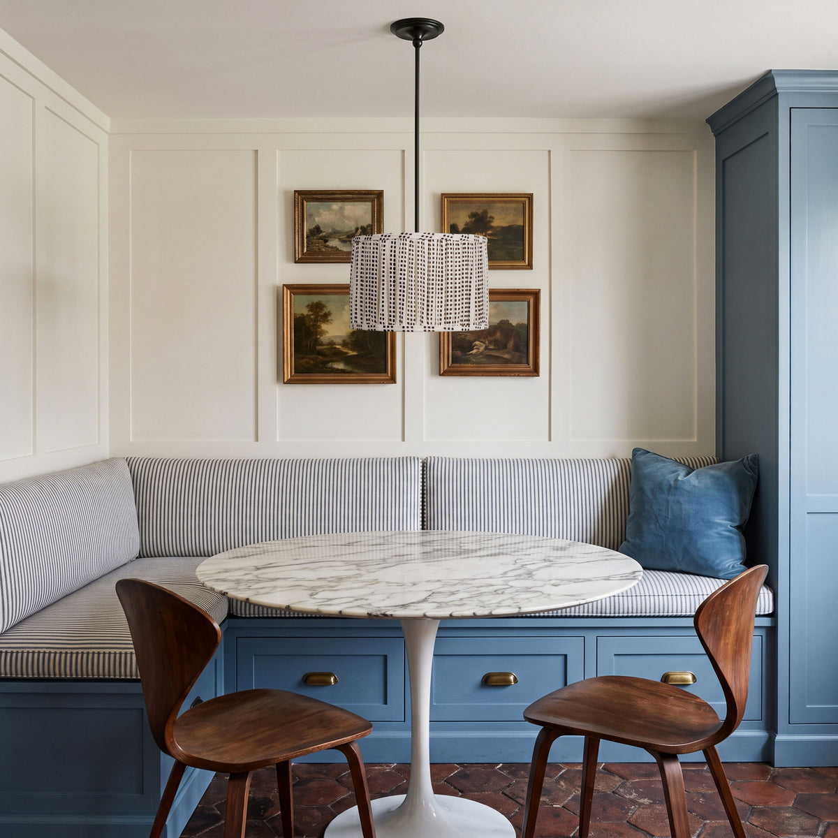 Oxford Pendant shown in Graphite Patina with an Aspen Coco Scallop 14" Shade