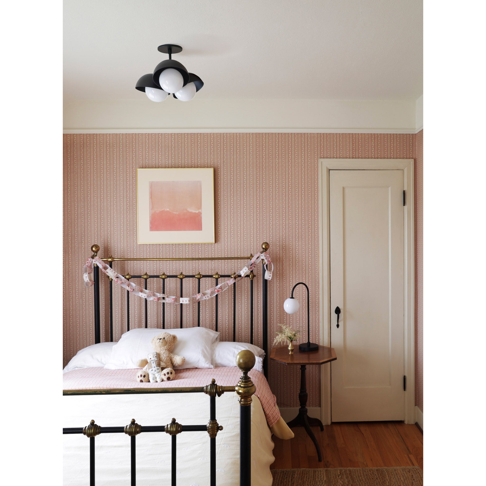 Noor 3 Surface shown in Matte Black, Josephine Lamp in Matte Black. Interior design by Sarah J. Meyer Design