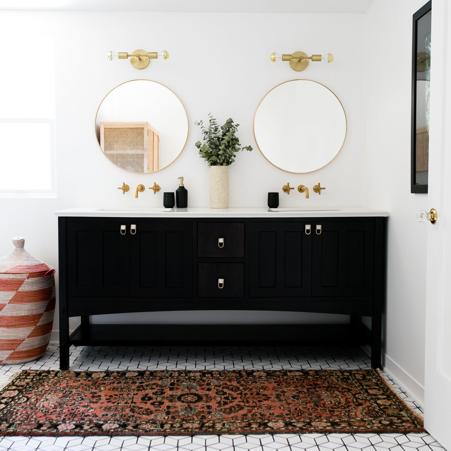 Vista 2 shown in Brass. Interior design by Jaclyn Johnson. Photo by Monica Wang